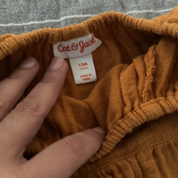 Dresses - Picture 3 of 9